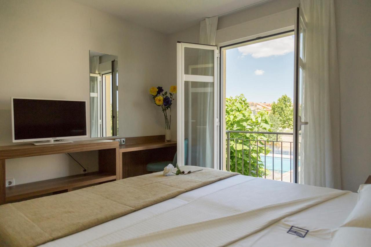 Hostal Pradaria Asador & Alojamiento Arcas Esterno foto
