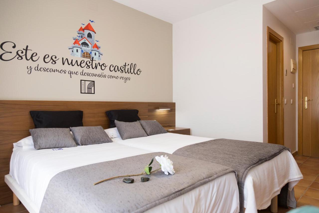 Hostal Pradaria Asador & Alojamiento Arcas Esterno foto