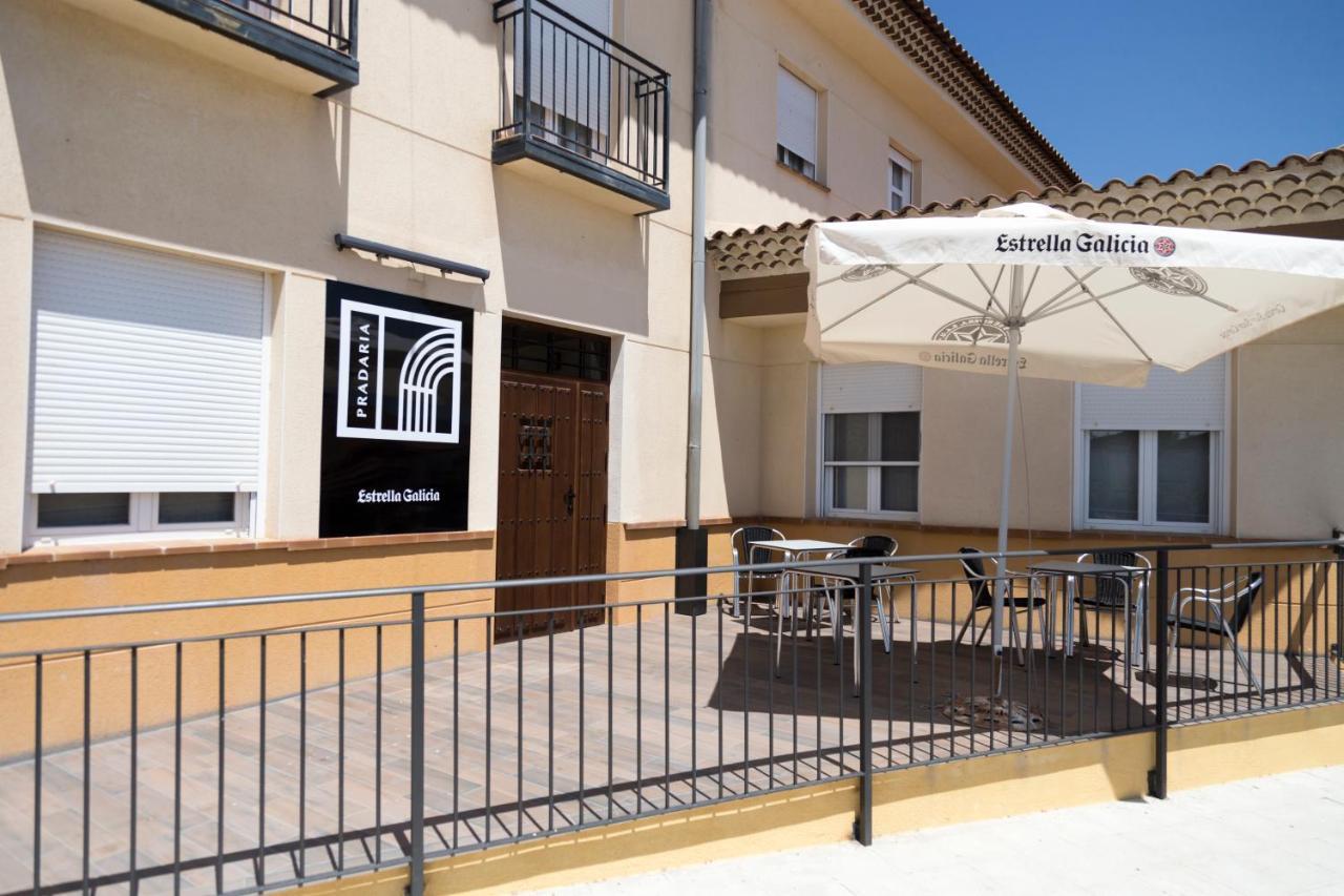 Hostal Pradaria Asador & Alojamiento Arcas Esterno foto