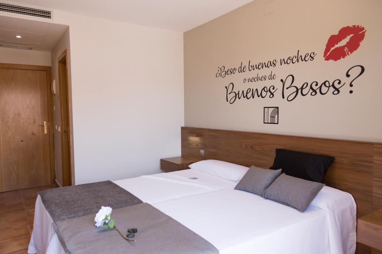 Hostal Pradaria Asador & Alojamiento Arcas Esterno foto