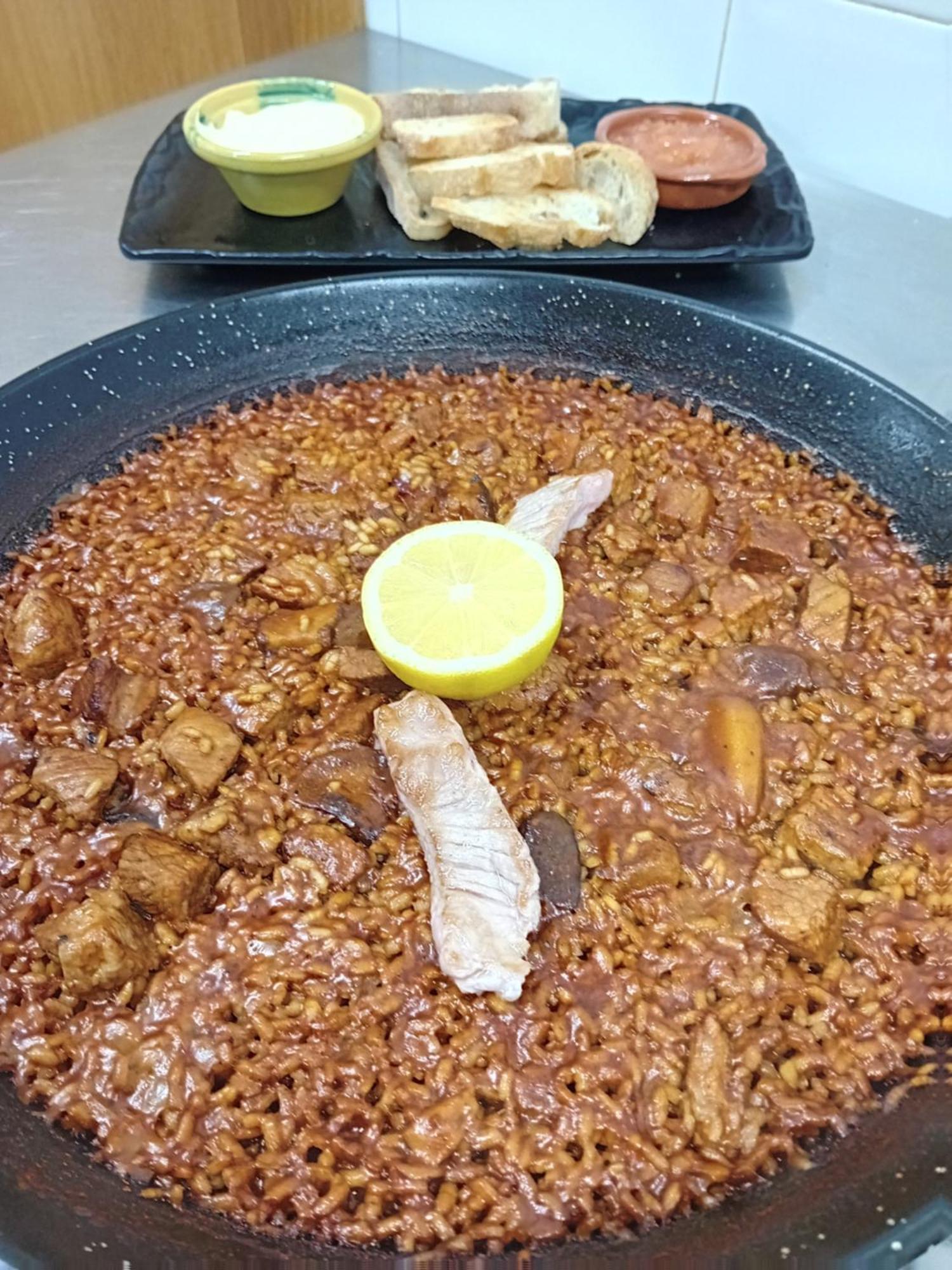 Hostal Pradaria Asador & Alojamiento Arcas Esterno foto