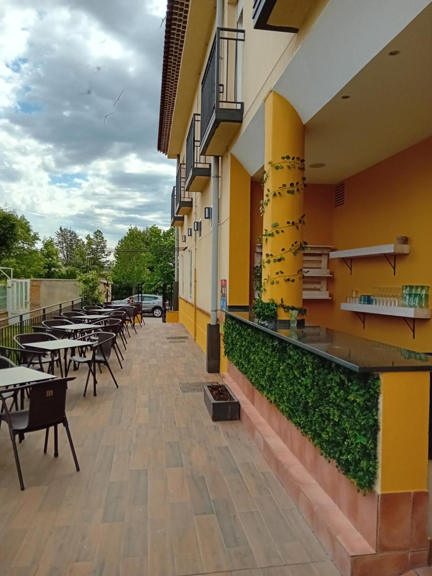 Hostal Pradaria Asador & Alojamiento Arcas Esterno foto