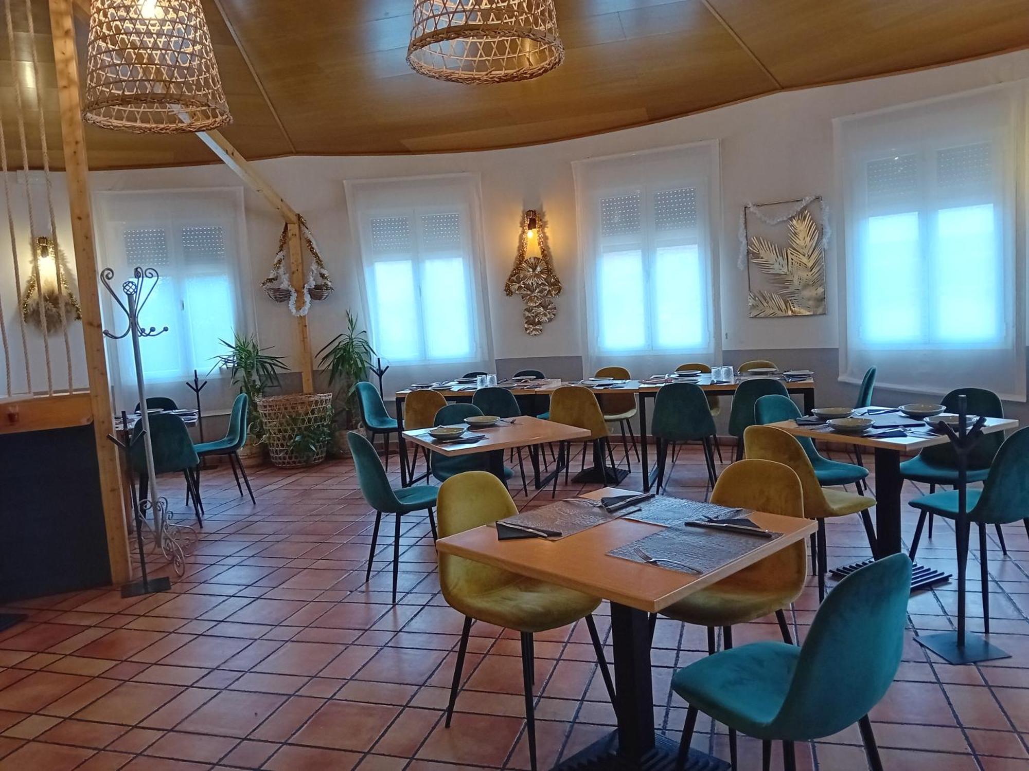 Hostal Pradaria Asador & Alojamiento Arcas Esterno foto